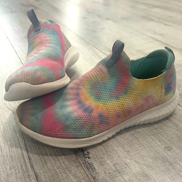 Tye Dye Girls Skechers Sport Stretch Fit Shoes ~ size 3 - Picture 1 of 9